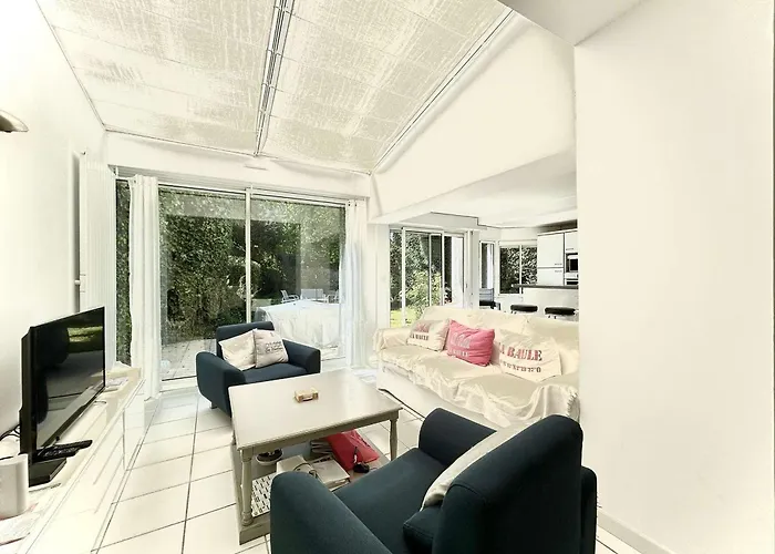 Holiday home Bauloise 5 Pieces, 8 Couchages, Proche Marche, Plage, Jardin, Parking, Bbq - Fr-1-245-131